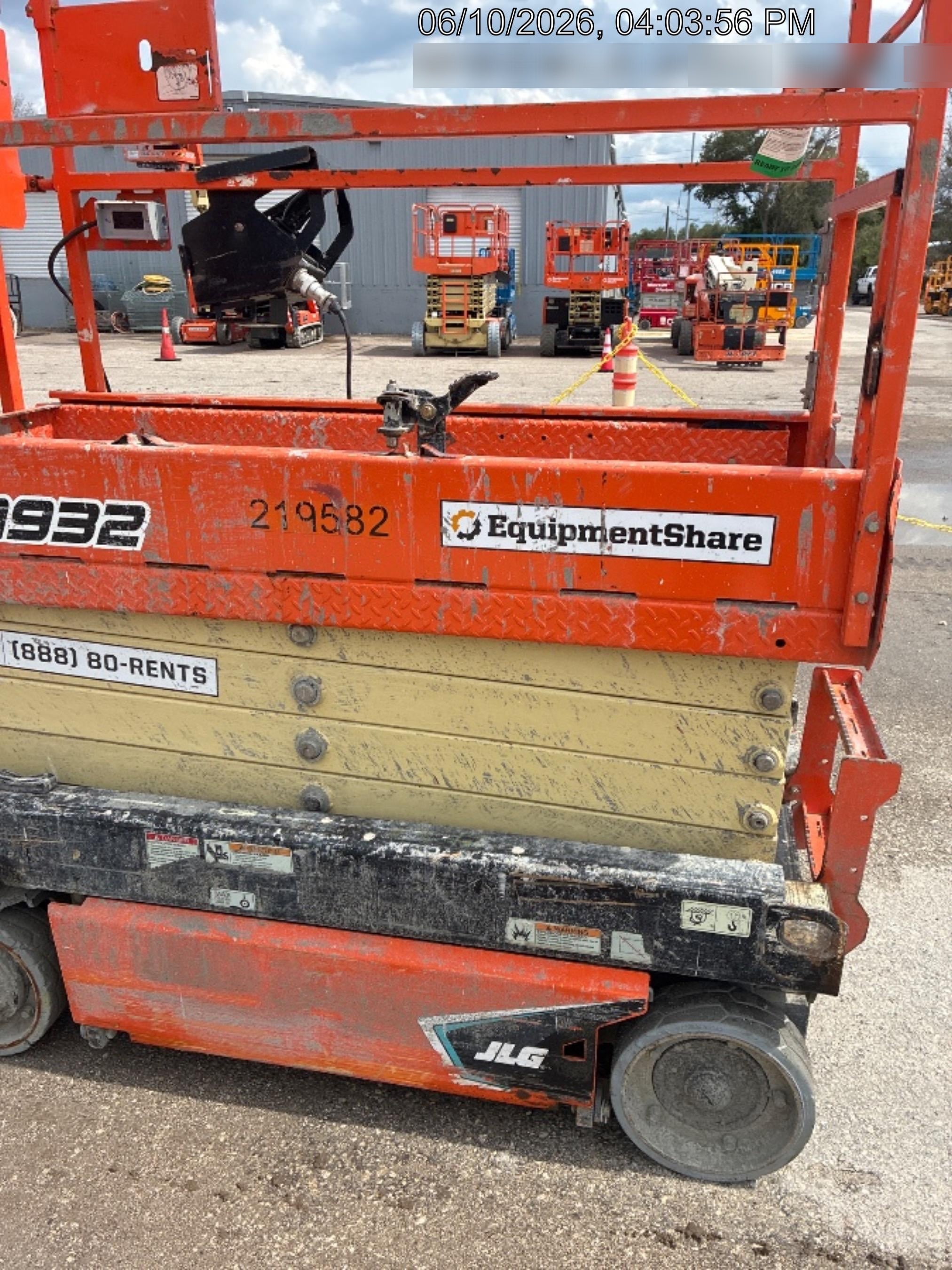 2022 JLG ES1932