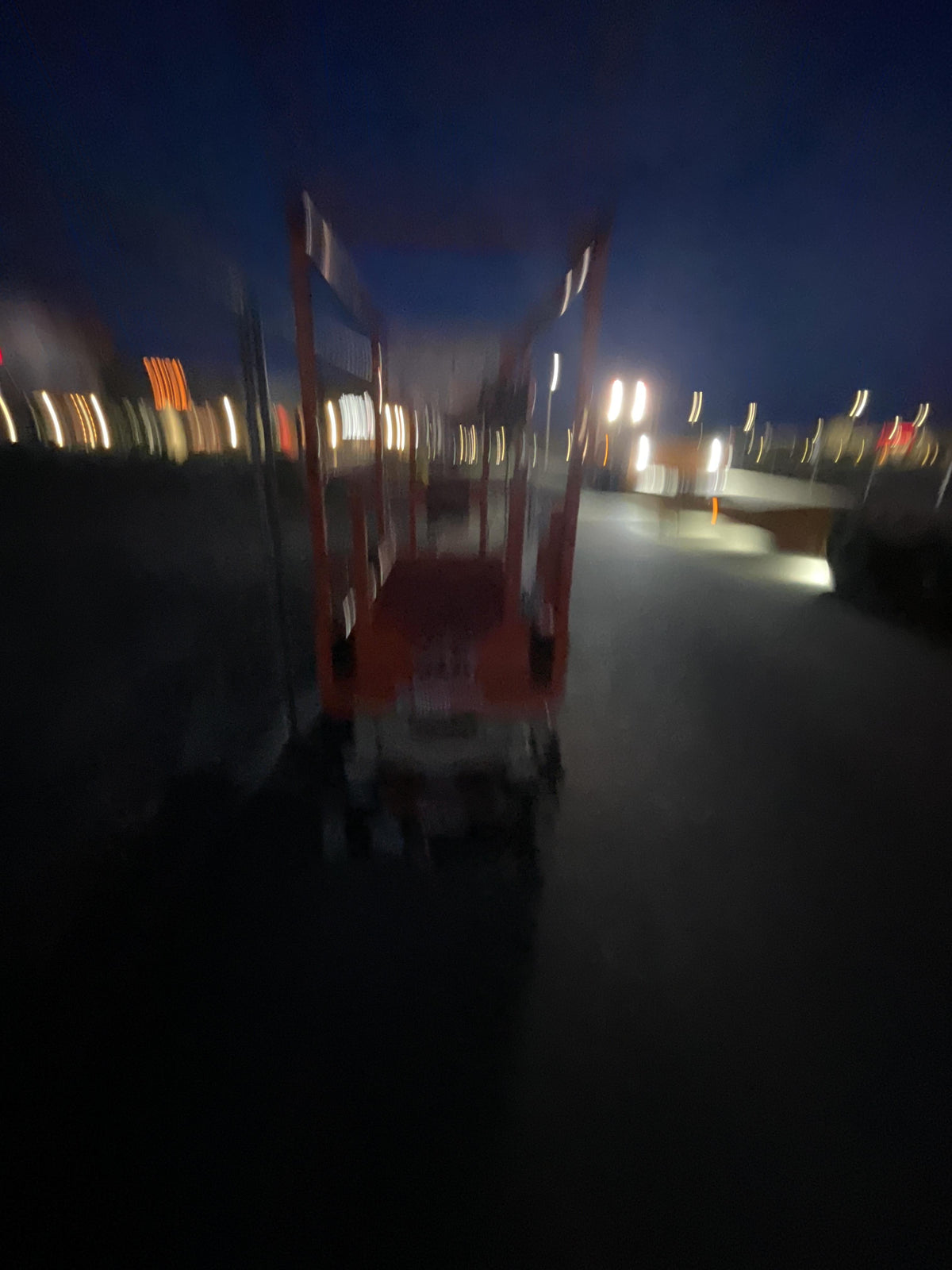 2022 JLG ES1330L