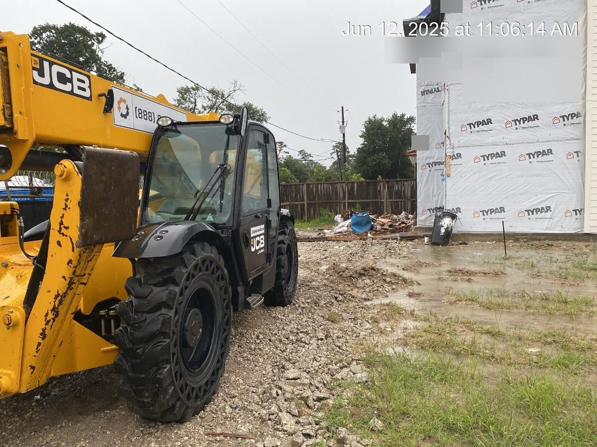 2021 JCB 510-56