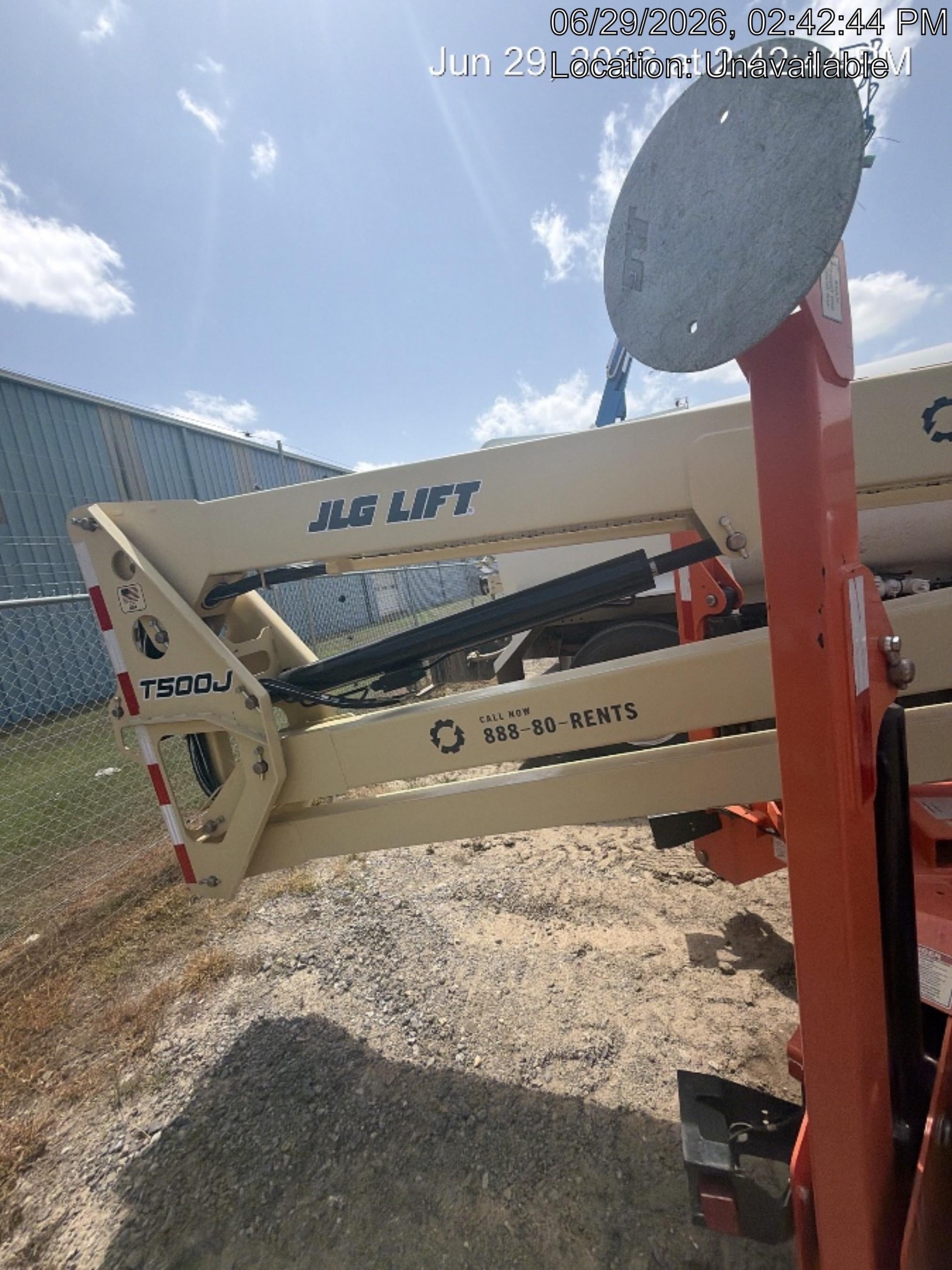 2023 JLG T500J