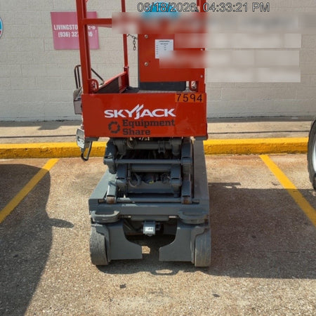 2018 Skyjack SJIII-3219 Skyjack SJIII3219 Scissor Lift w/Trojan Batteries
