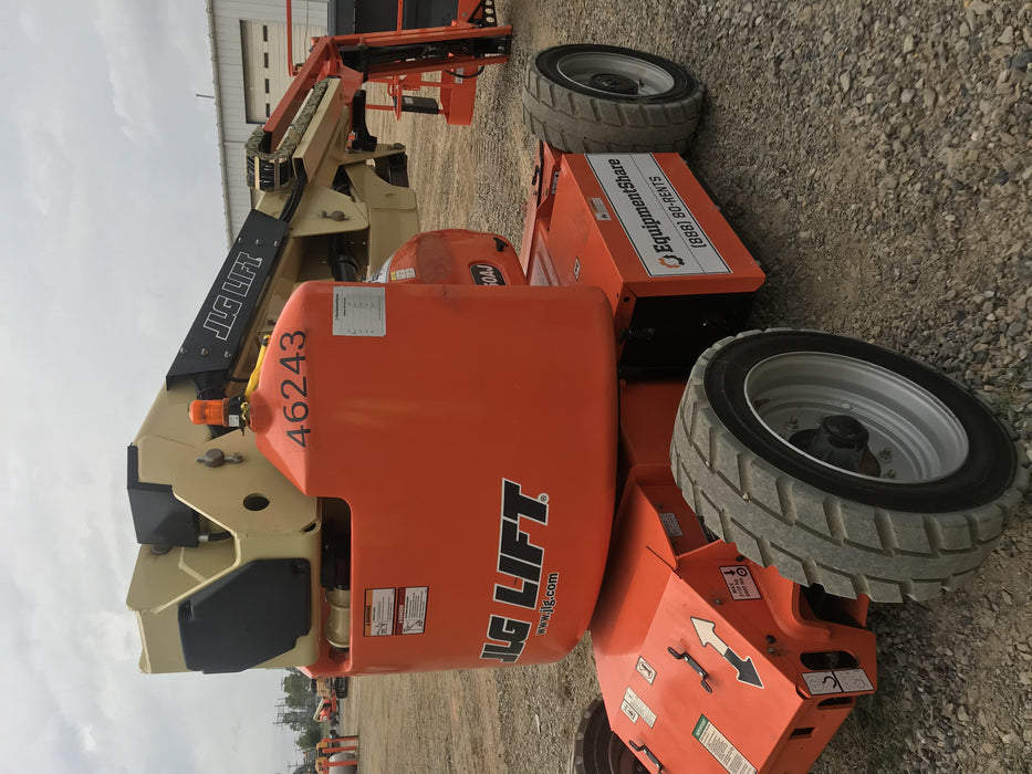 2019 JLG E450AJ