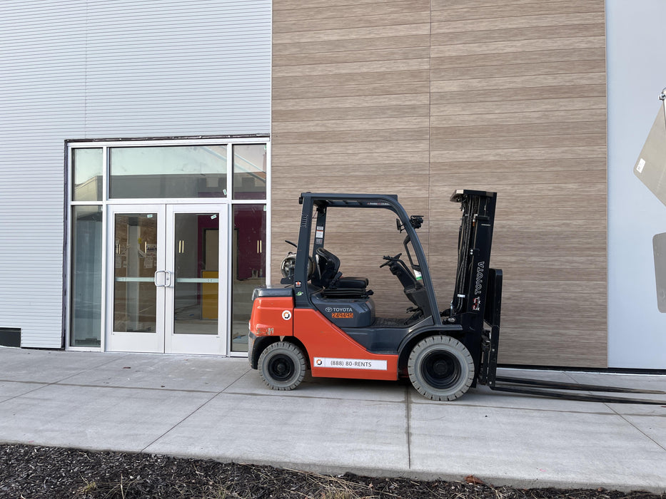 2022 TOYOTA 50-8FGU25