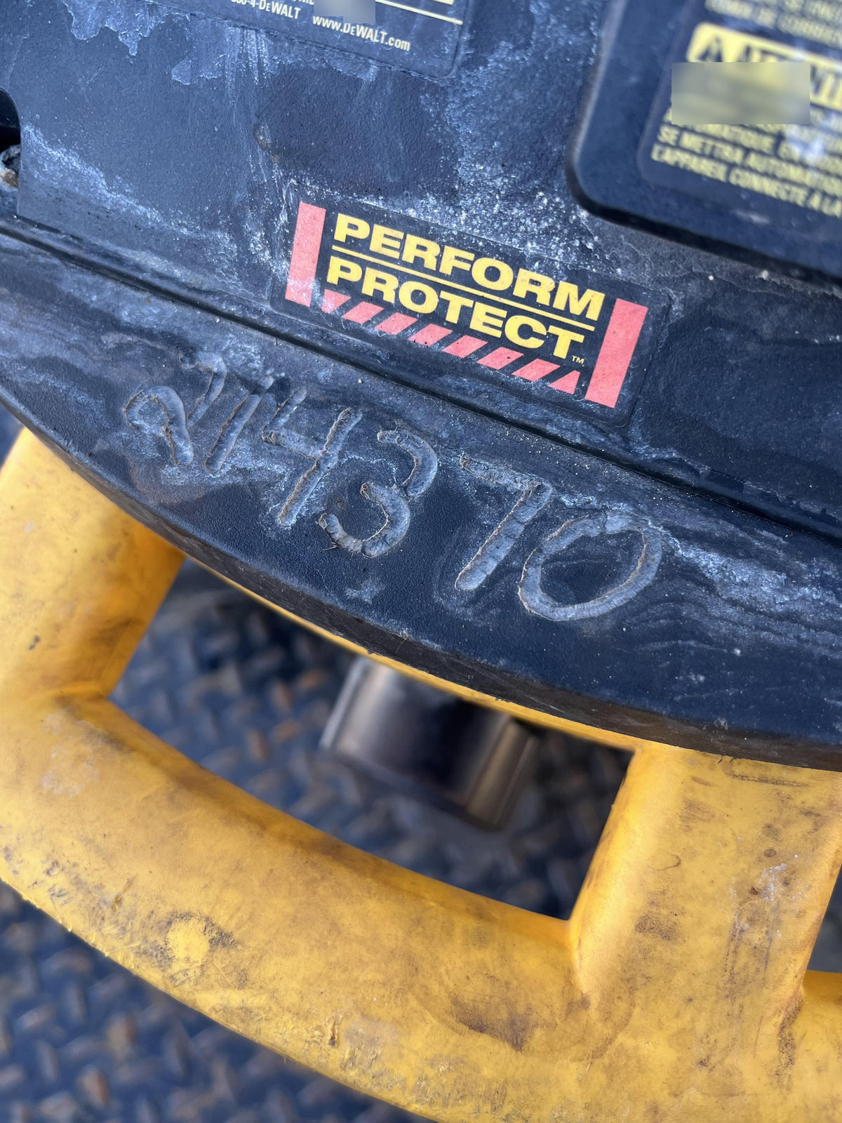 2022 DEWALT DWV012