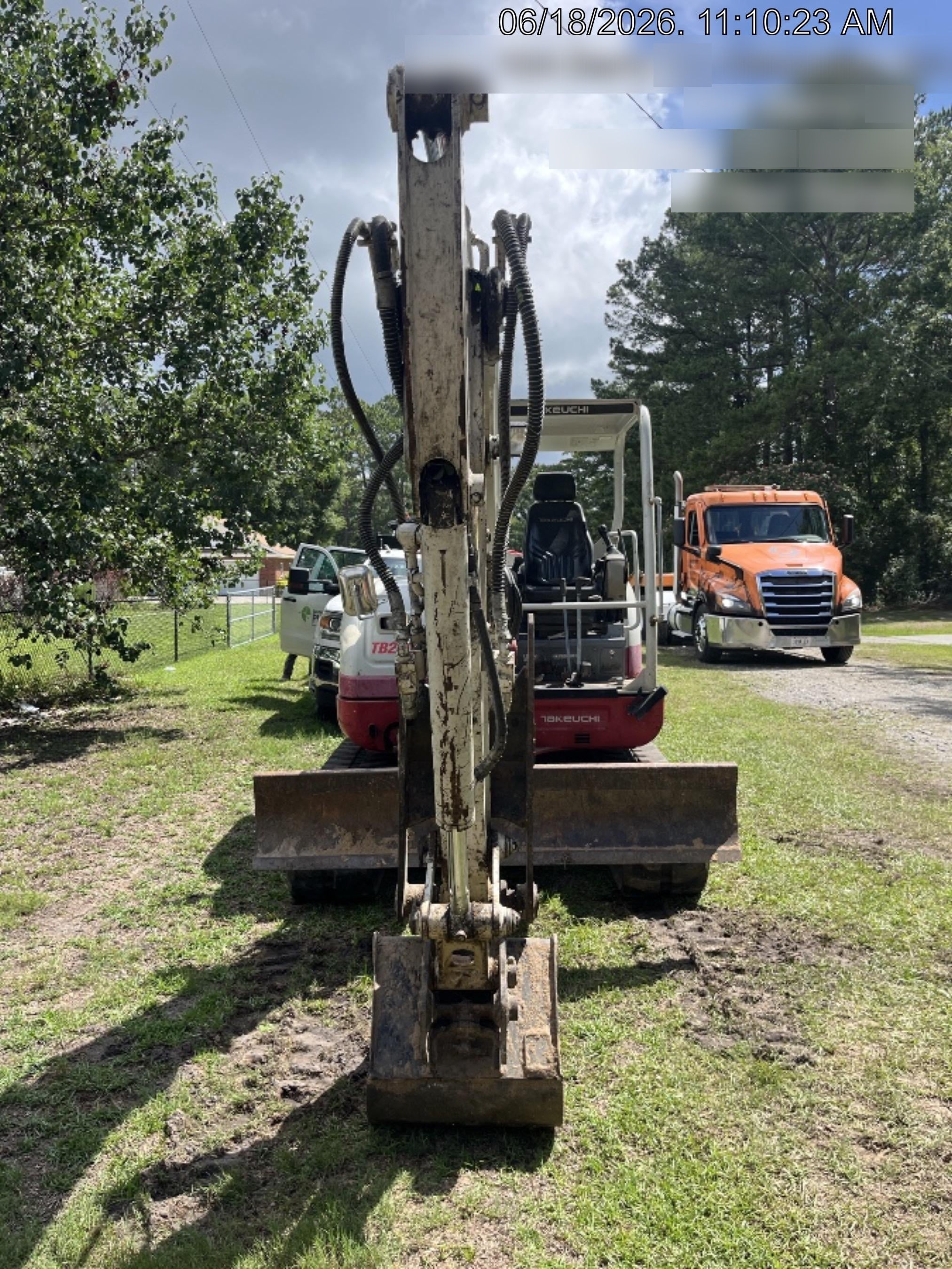 2019 Takeuchi TB260 Canopy, Standard Blade, Auxiliary hydraulics Manual QC, Hydraulic thumb, 12" ,18", 24" Bucket