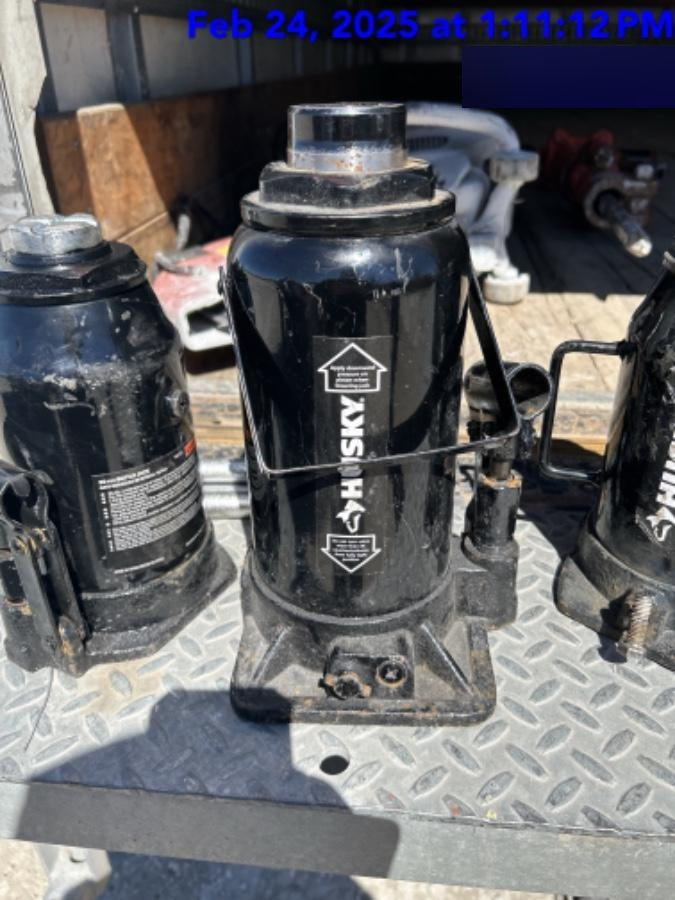 2024 HUSKY 30 Ton Bottle Jack