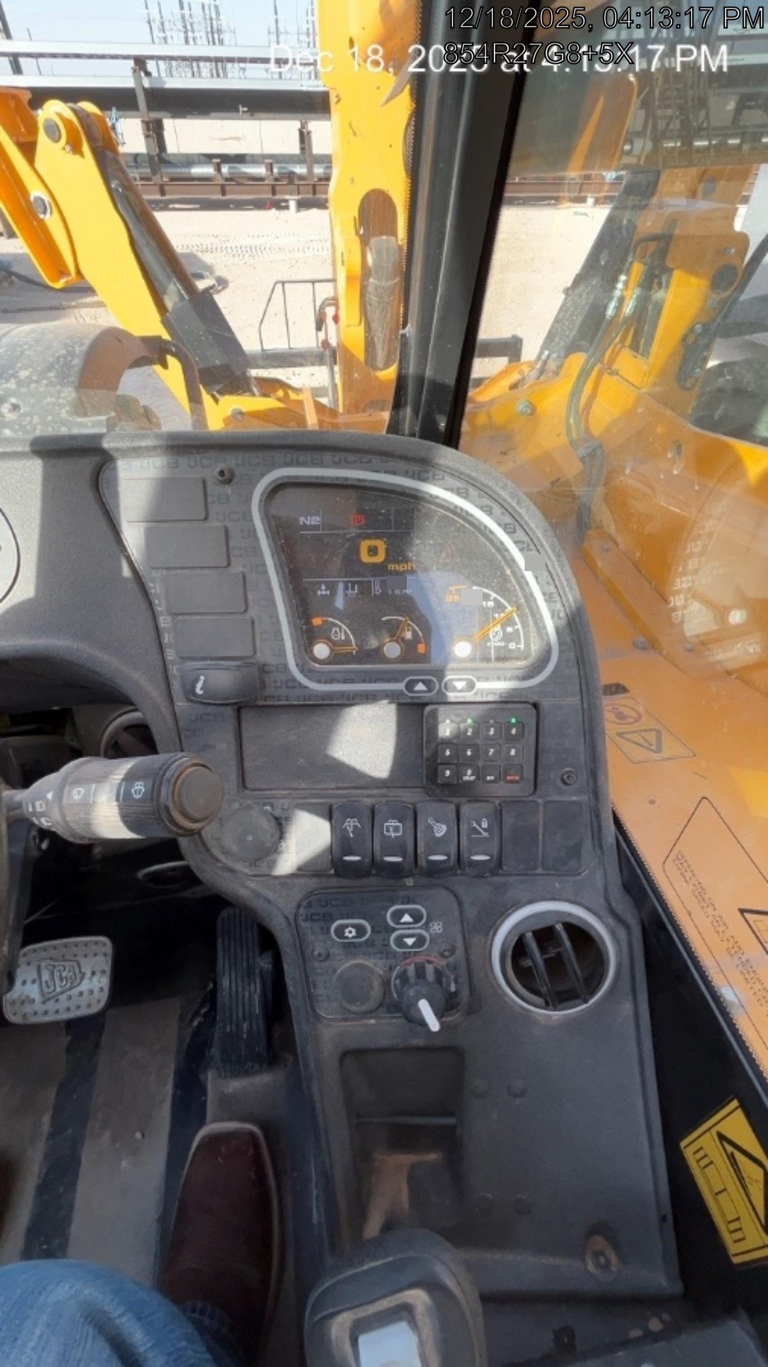 2025 JCB 512-56