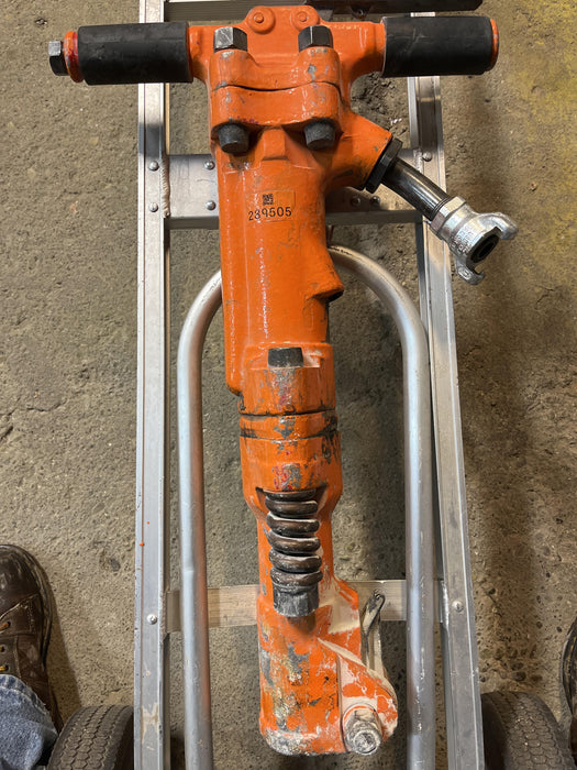 2023 MICHIGAN PNEUMATIC ES-TPB60-118-TRACKER