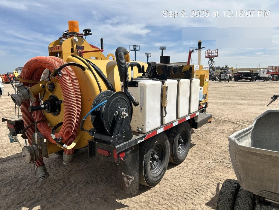 2023 Vac-Tron LP573XDT T4 Koehler Diesel Engine, 500 Gallon Debris Tank, x2 100 Gallon Water Tanks