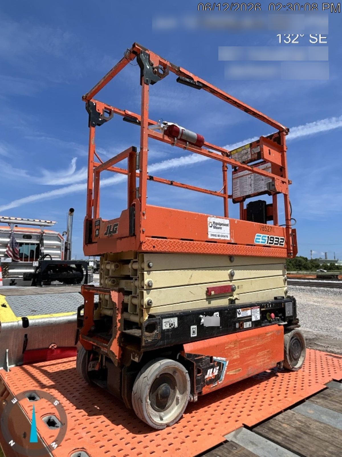 2021 JLG ES1932