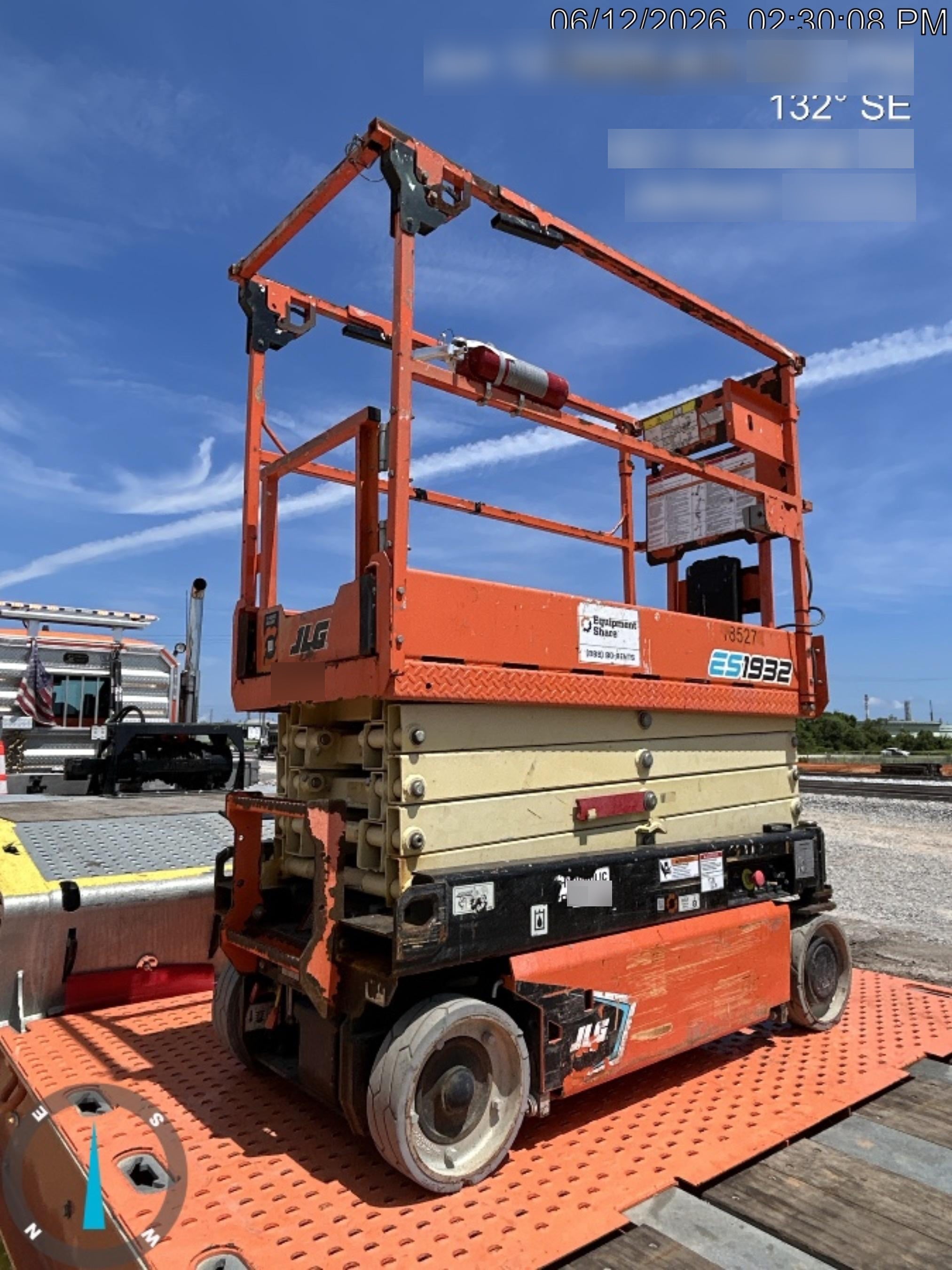 2021 JLG ES1932