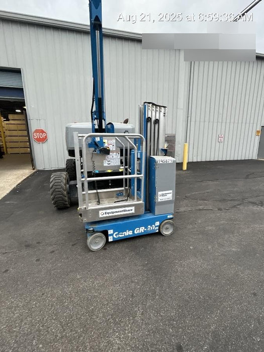 2021 GENIE GR-20
