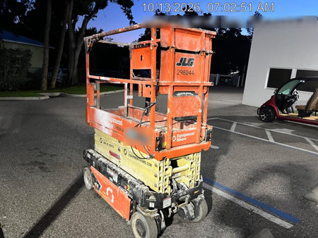 2023 JLG ES1932