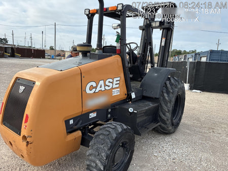 2023 CASE 588H