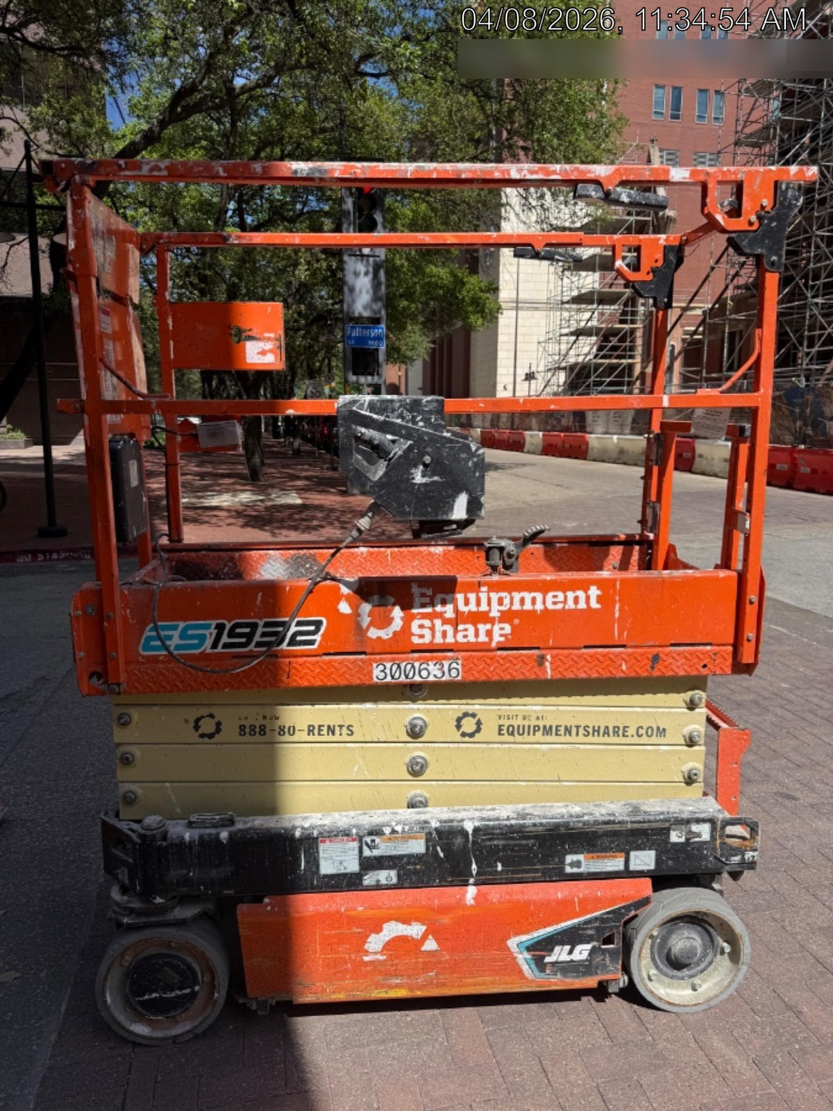 2023 JLG ES1932