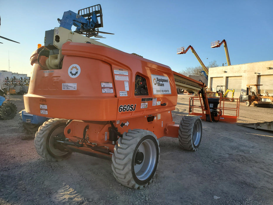 2019 JLG 660SJ