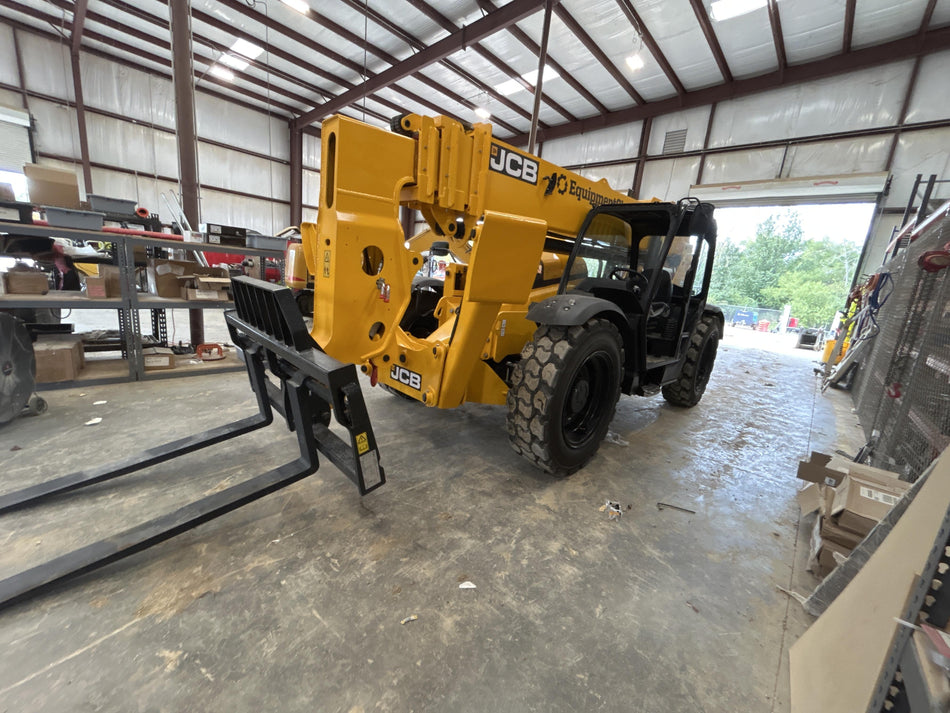 2025 JCB 512-56