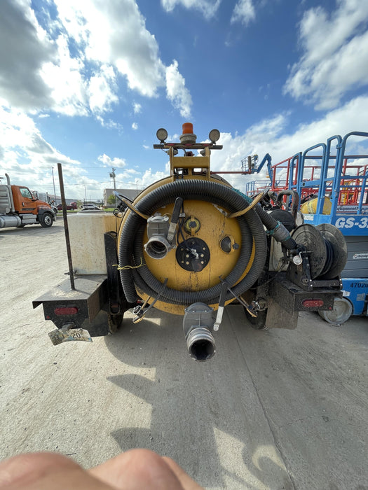 2022 VAC-TRON LP573XDT