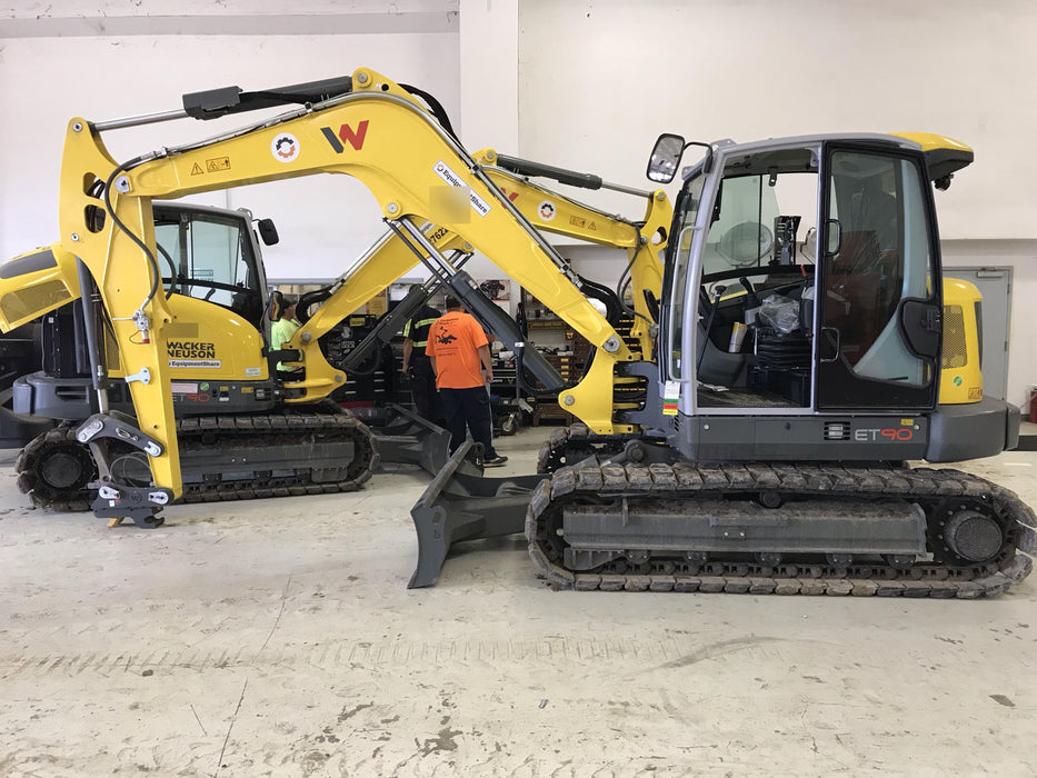 Wacker Neuson ET90 Enclosed Cab, Hybrid Tracks, Long Dipperstick, Bucket