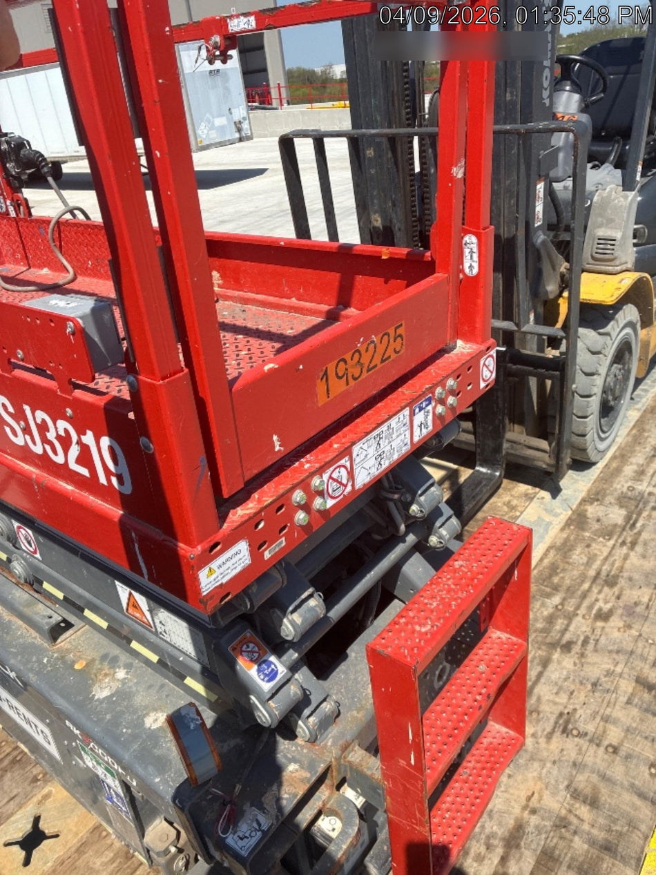 2021 SKYJACK SJ3219