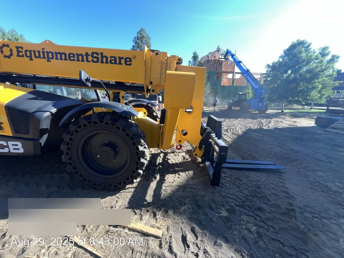 2025 JCB 512-56