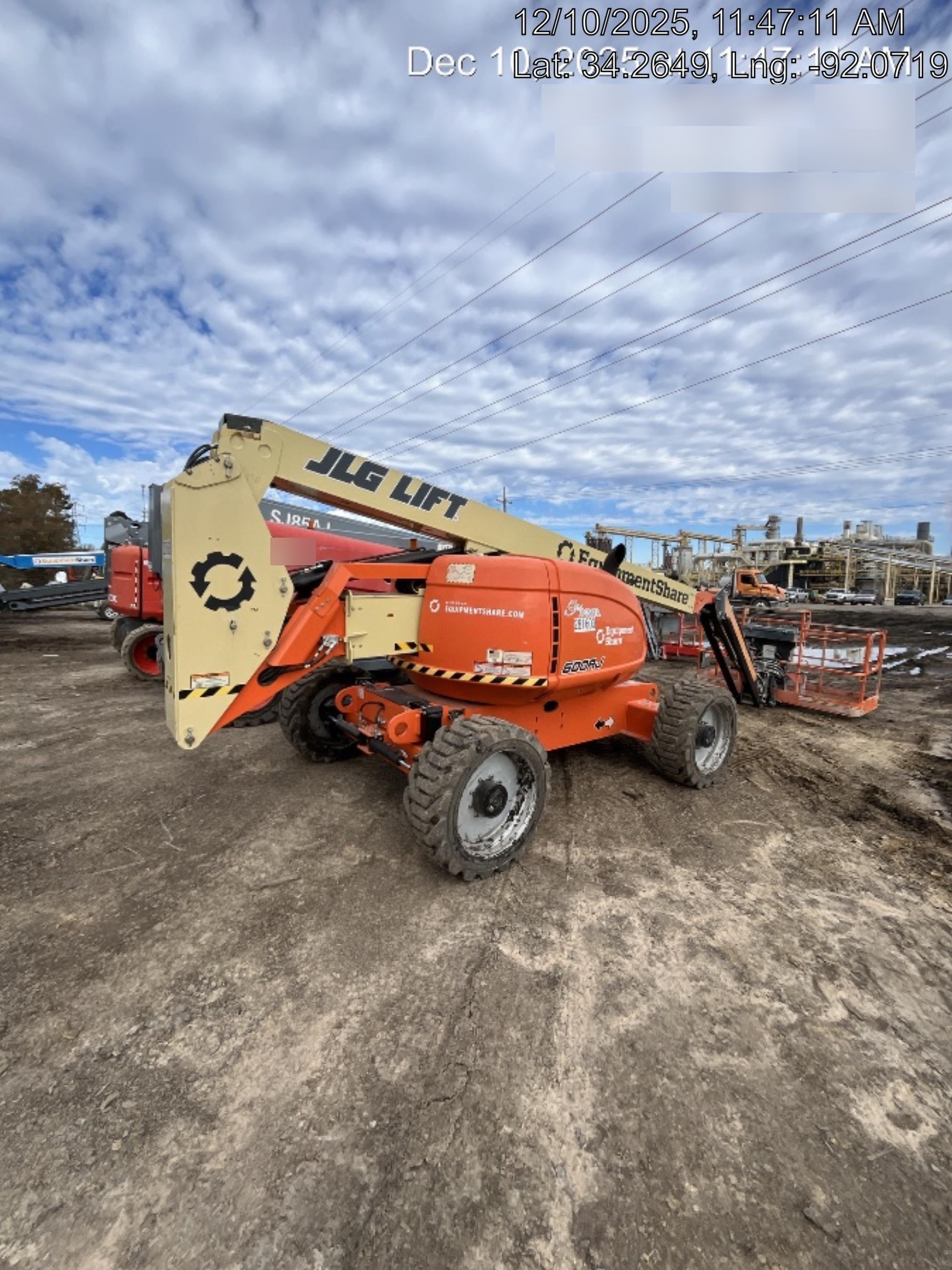 2022 JLG 600AJ