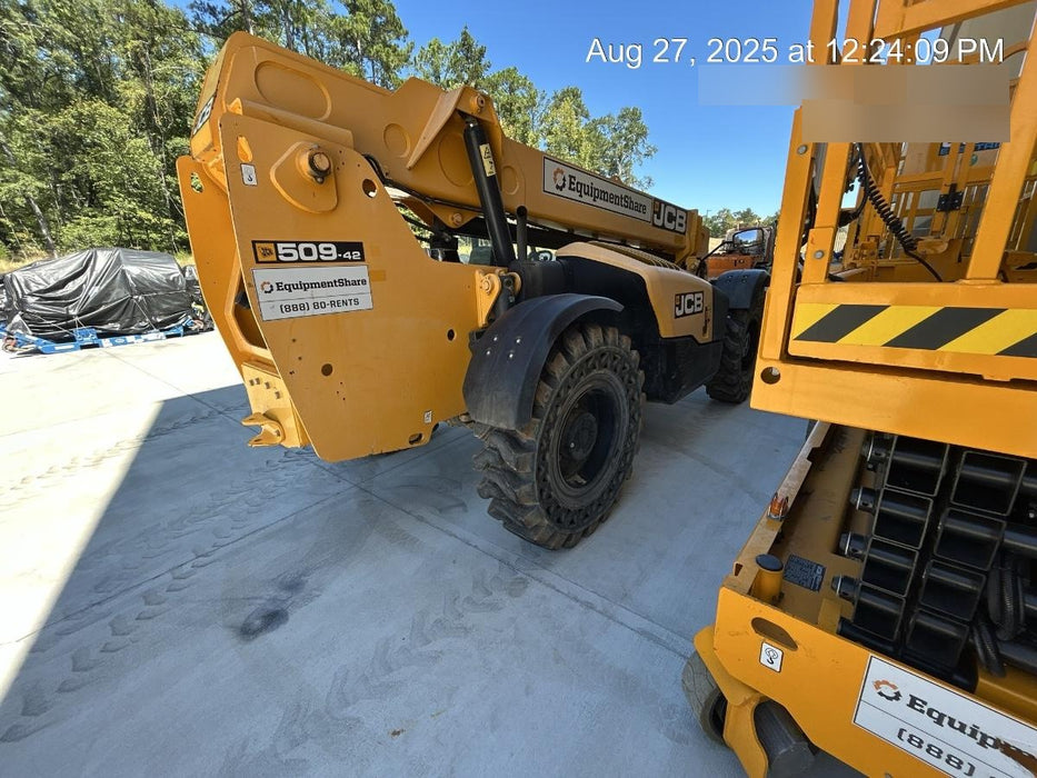 2019 JCB 509-42 Open ROPS, 74 HP, Solid Tires, Worklights, Beacon, Aux Hydraulics, Lifting Eye 66" Carriage/60" Forks