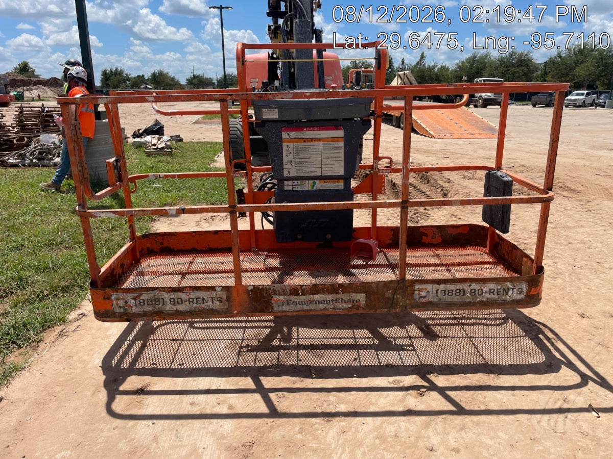 2023 JLG 660SJ