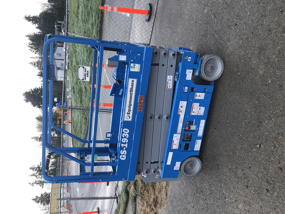 2019 Genie GS-1930 Half Height Swing Gate, 800W Inverter