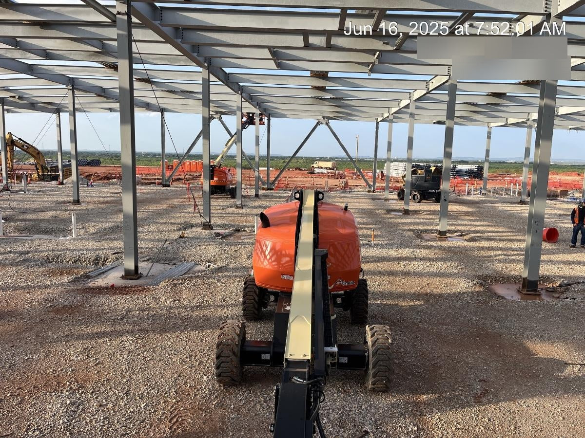 2024 JLG 460SJ