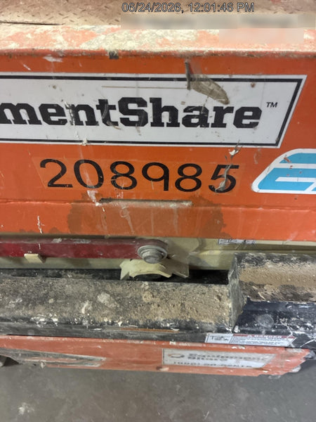 2022 JLG ES1330L