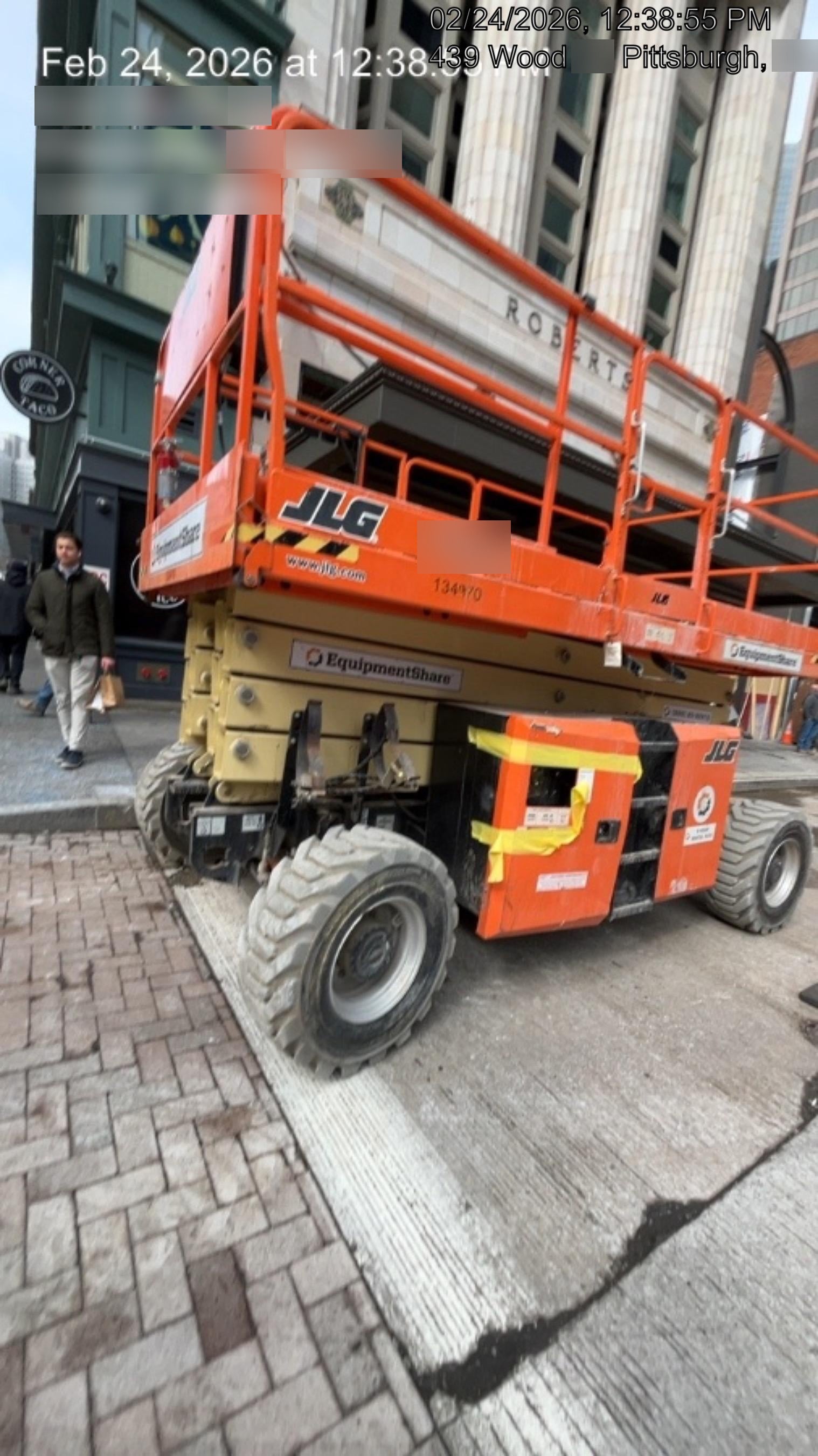 2021 JLG 430LRT