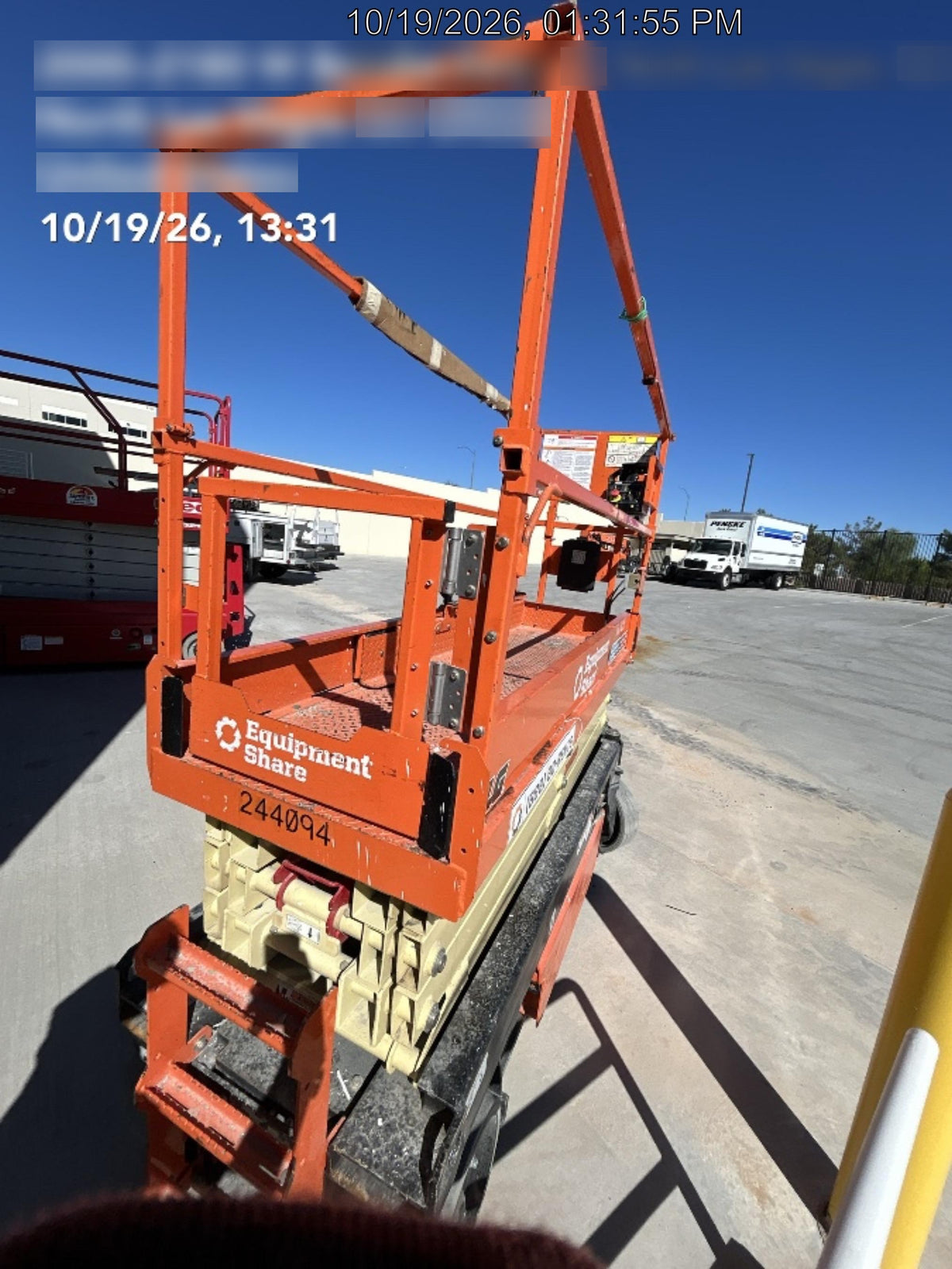 2022 JLG ES2632