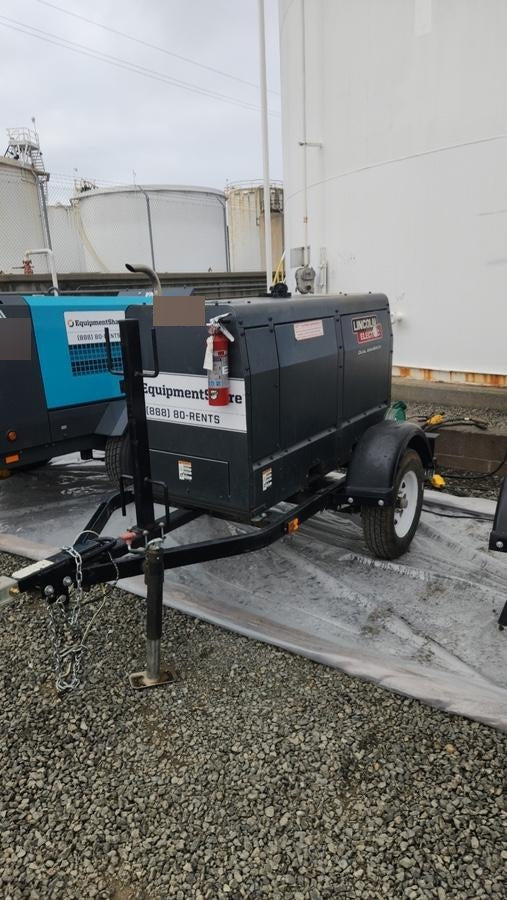 2021 Lincoln Electric Dual Maverick 200/200X Ready Pak 3 (includes trailer, cable rack, fender light kit)