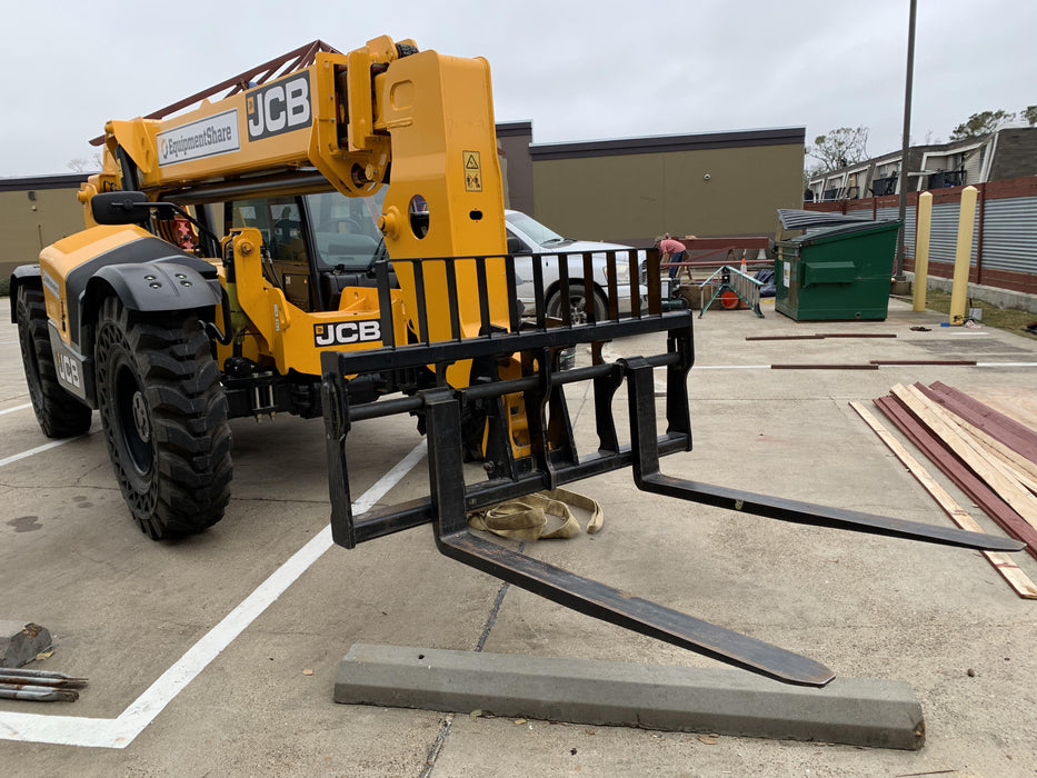 2020 JCB 509-42 Cab/Heat/Air, Solid Tires, Work Lights, Beacon, Aux Hydraulics, Back up Alarm, Lifting Eye, ES Decals