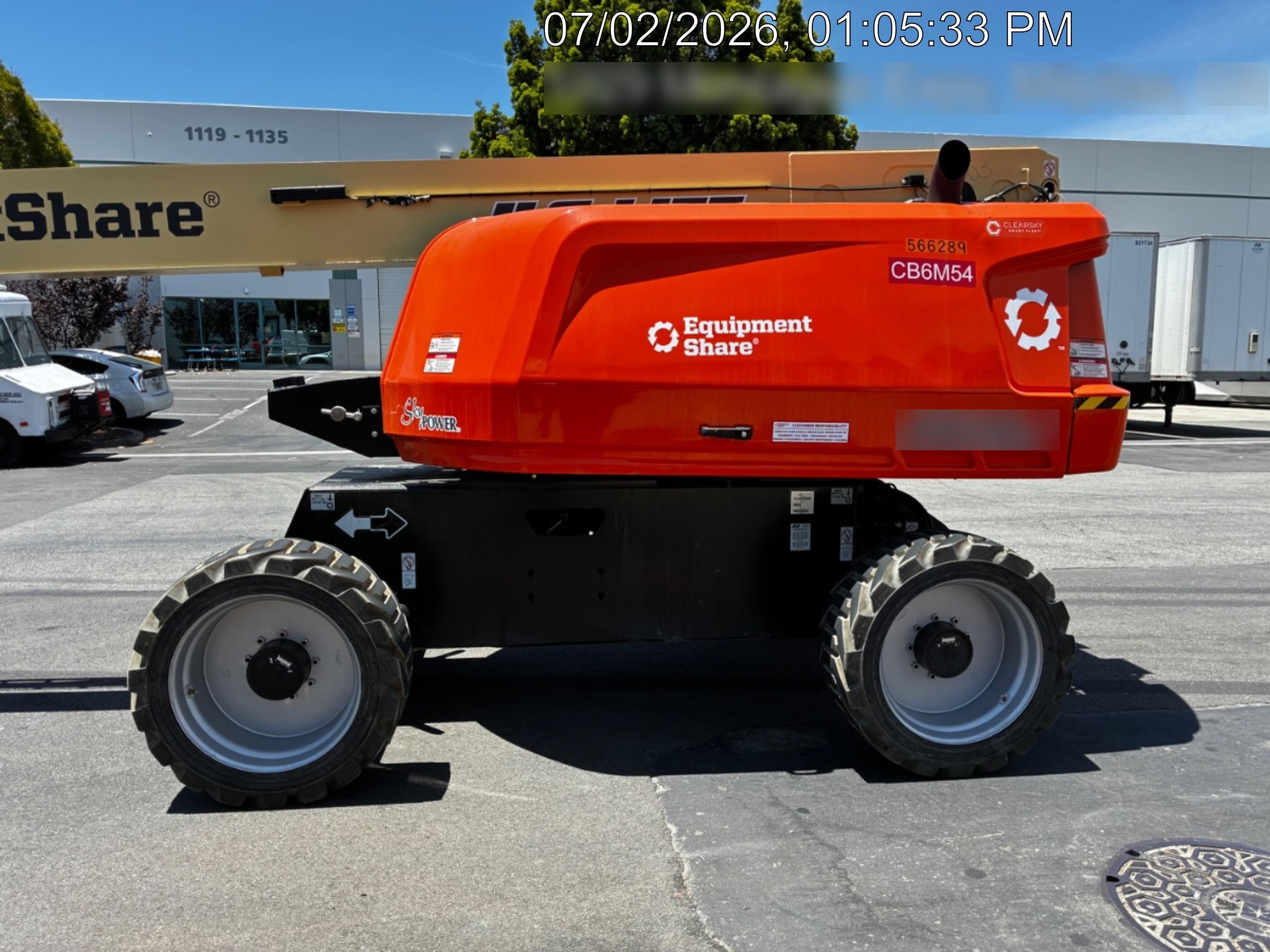 2025 JLG 660SJ