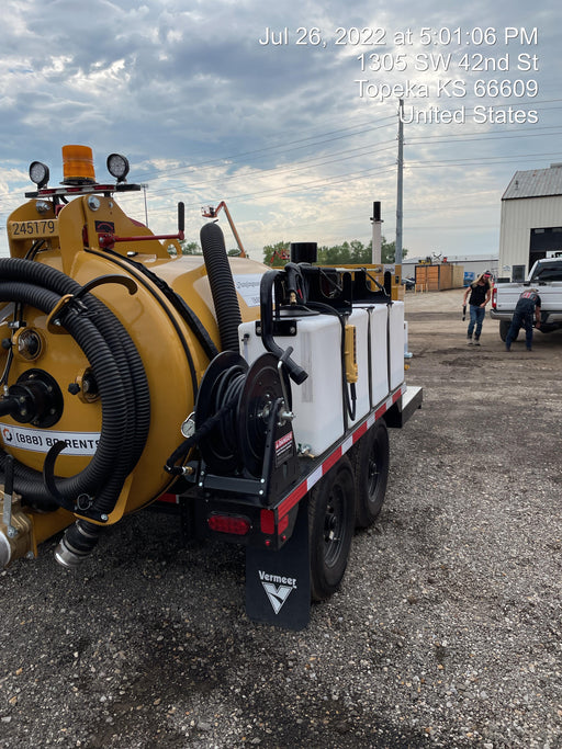 2022 VAC-TRON LP573XDT