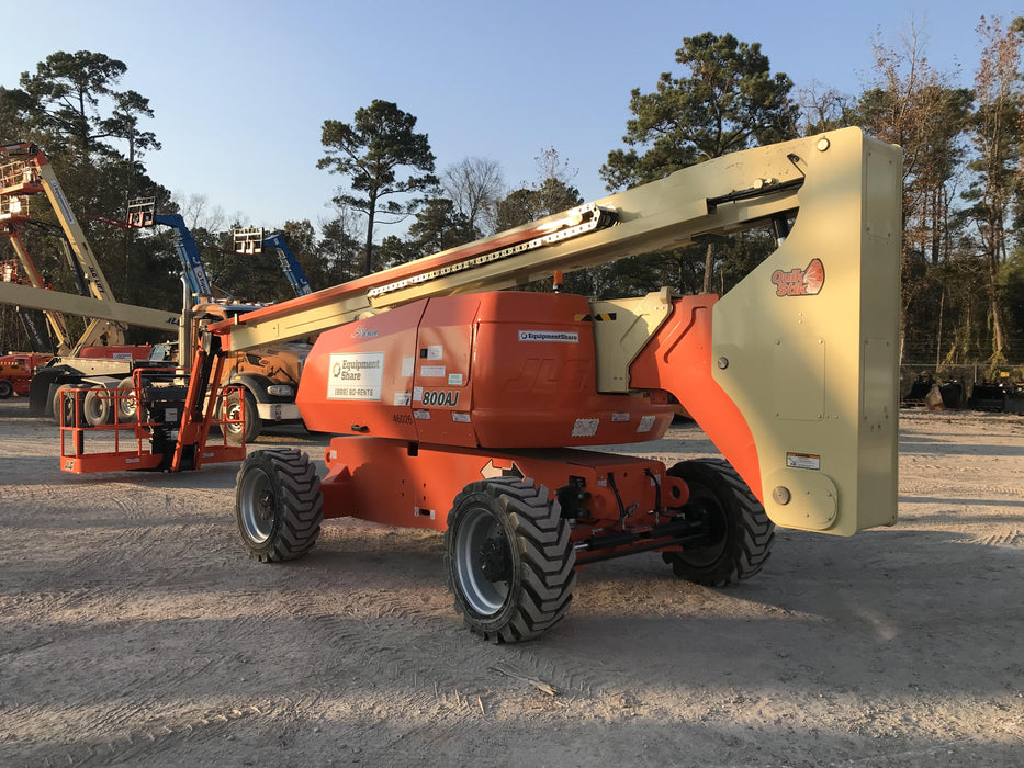 2019 JLG 800AJ