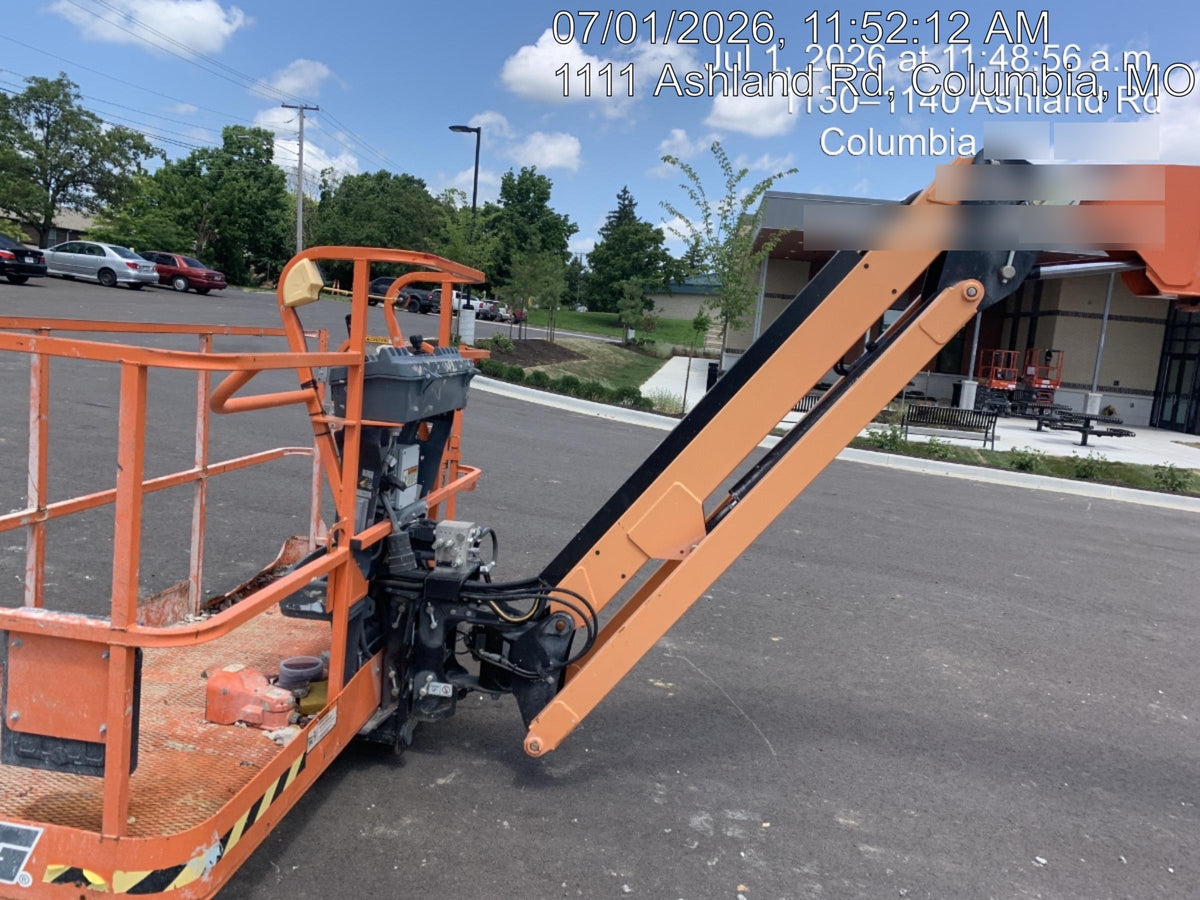 2023 JLG 660SJ