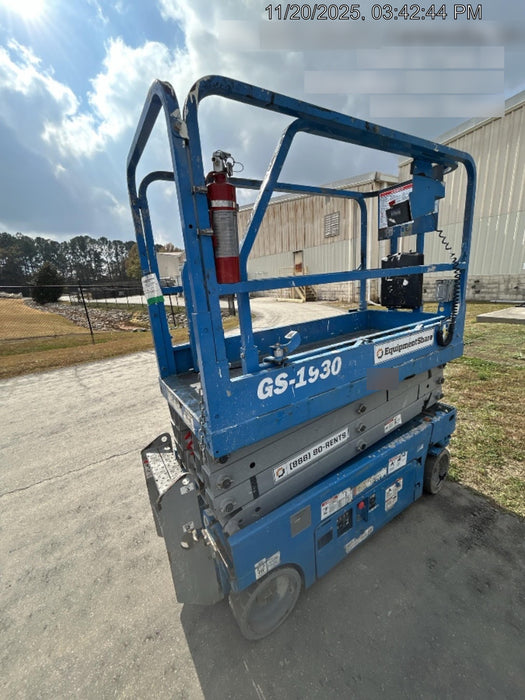 2020 Genie GS-1930 Fixed rails with chain entry gate - Pre A92.20