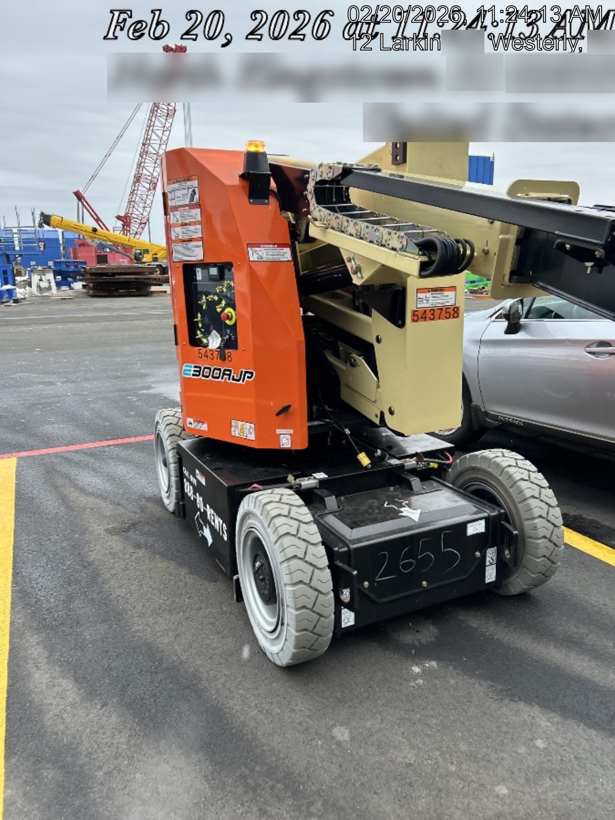 2025 JLG E300AJP