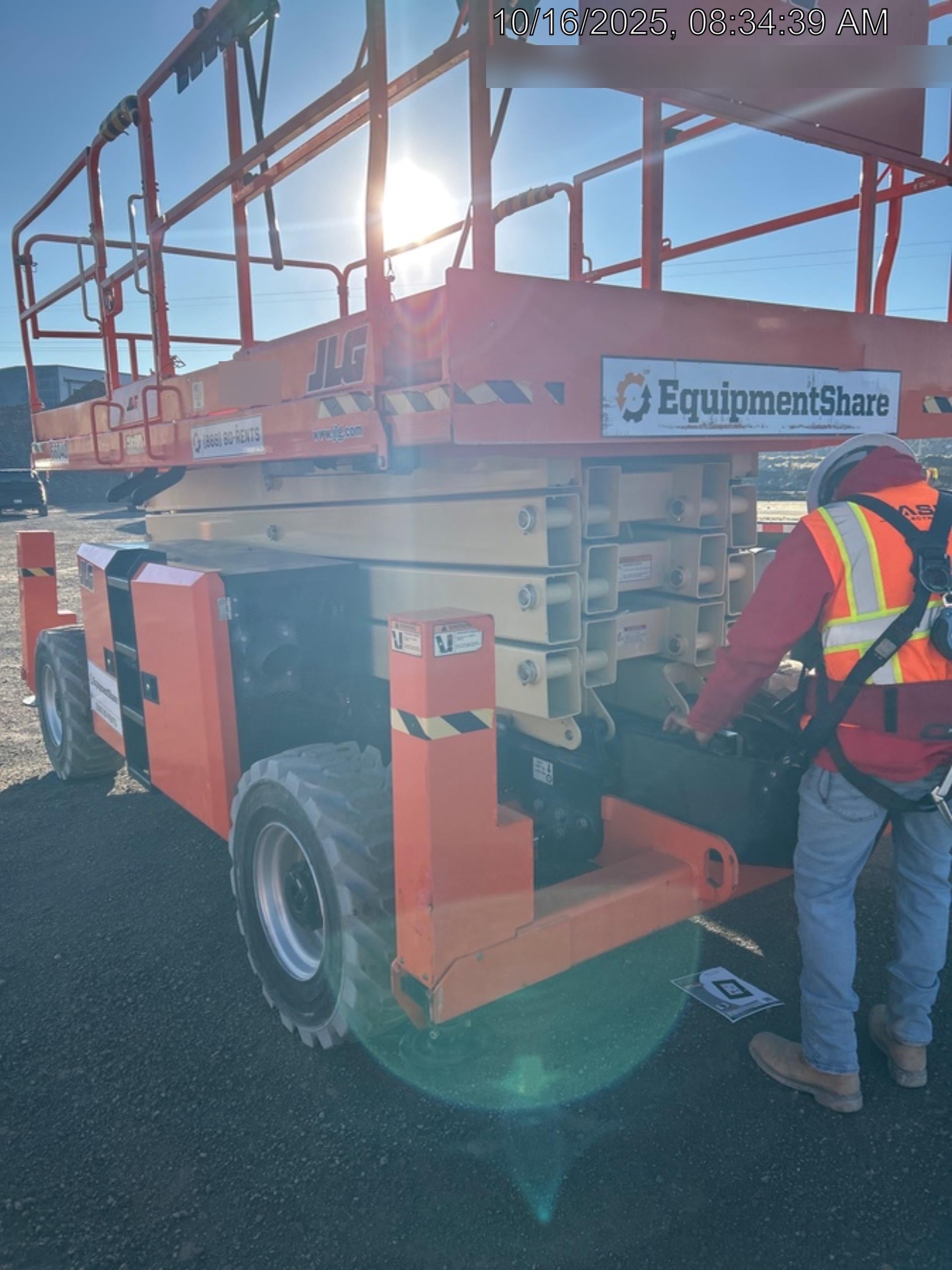 2020 JLG 430LRT