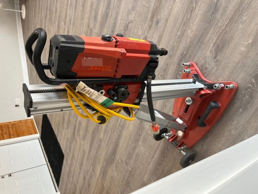 2022 HILTI DD250E