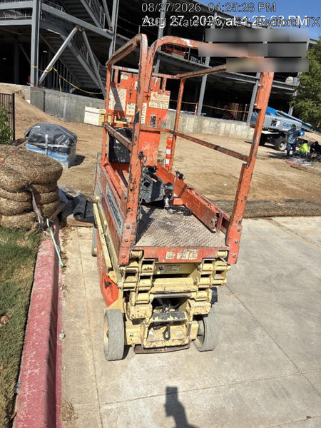 2016 JLG 1930ES