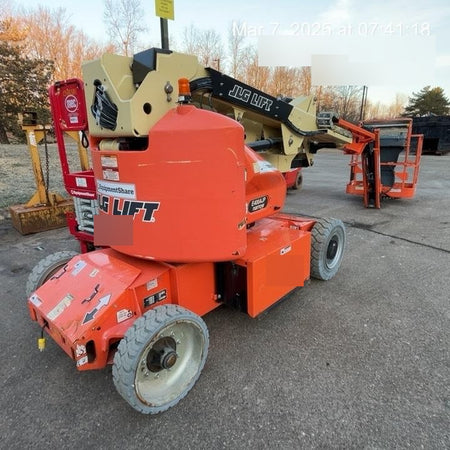 2019 JLG E400AJPN