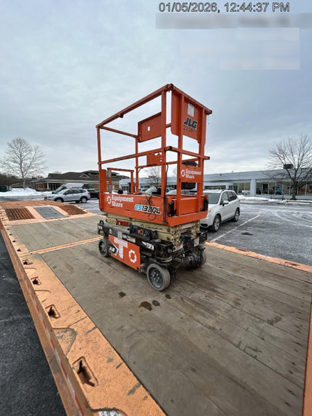 2022 JLG ES1330L