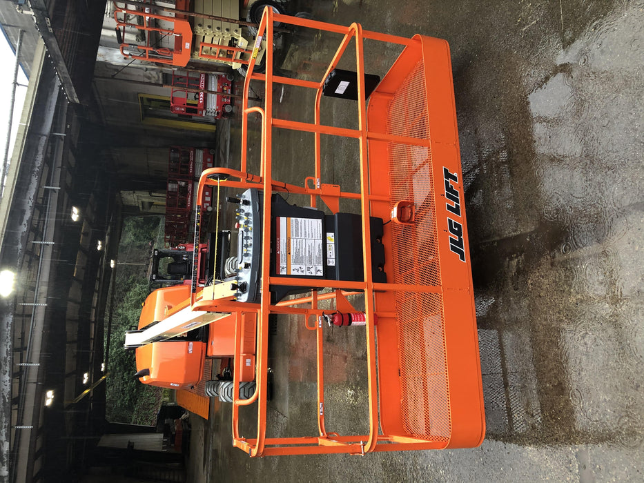 2019 JLG 460SJ