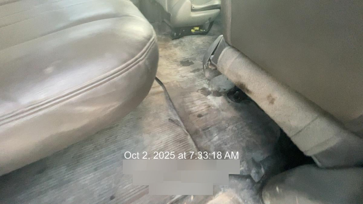 2023 CHEVROLET Express Van - Rental