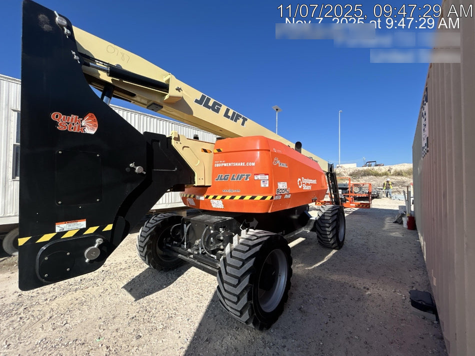 2025 JLG 800AJ