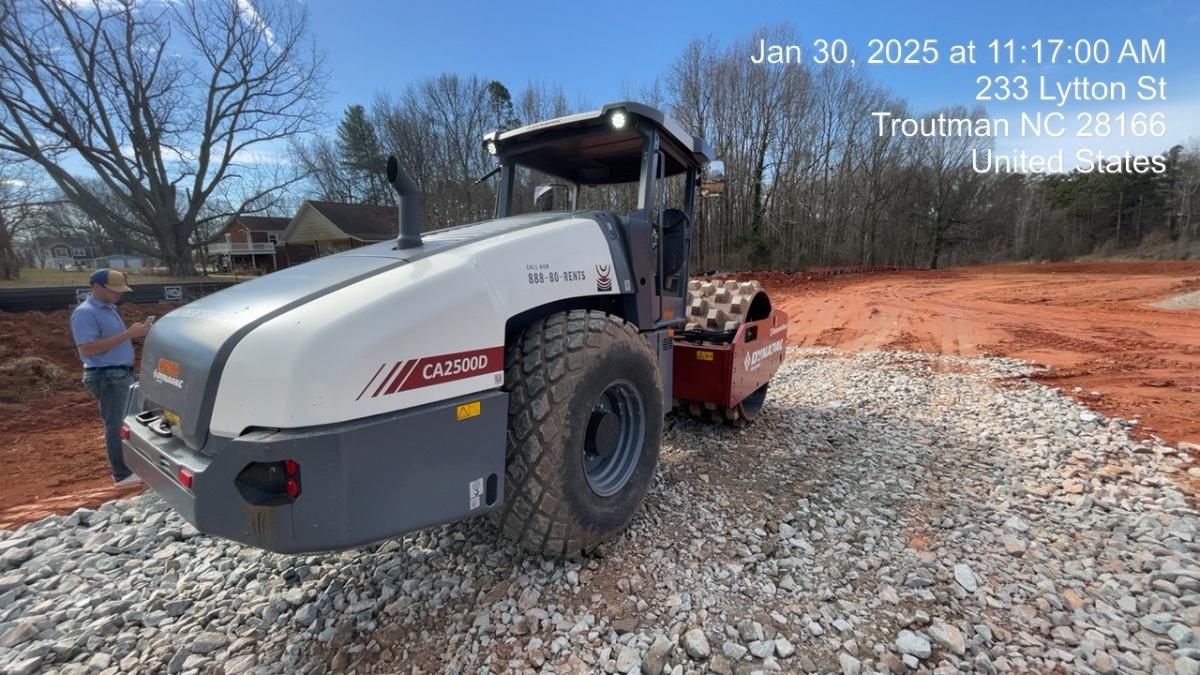 2024 DYNAPAC CA2500D